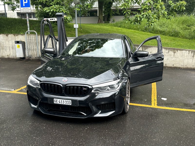 BMW M5 Competition - Bientôt disponible chez Rent.Iconic